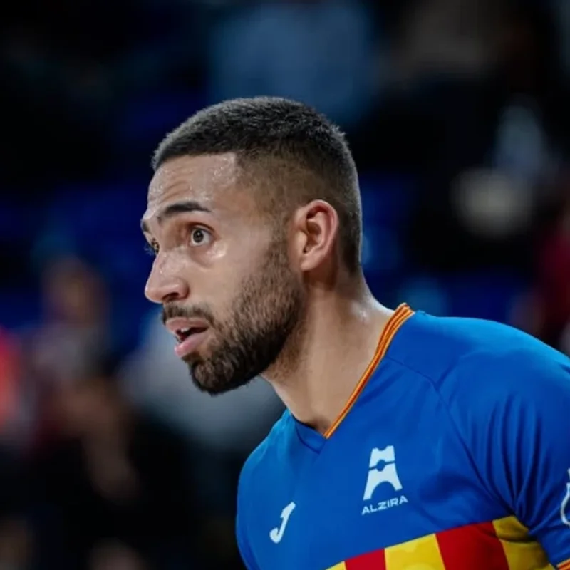 Adrián Pereira
